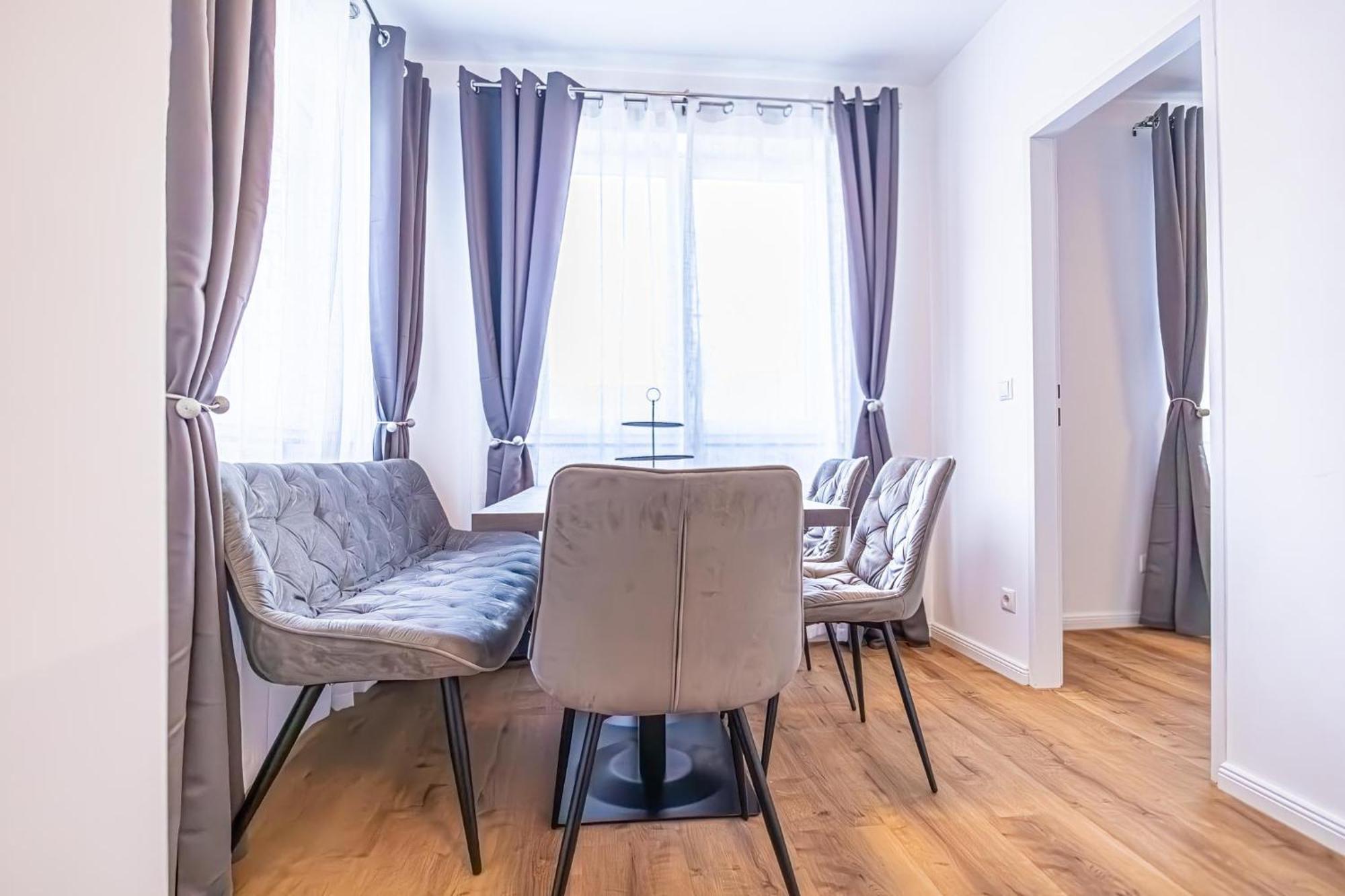 Charming 1Br And 1Lr Apt Modern Design Donaustadt Vienna Exterior photo